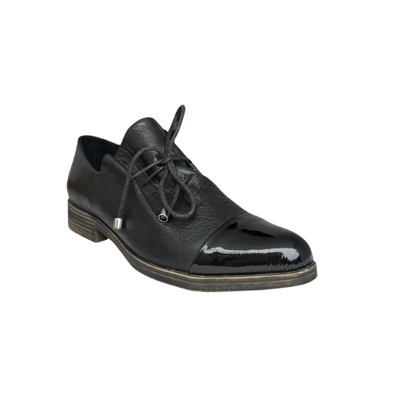 Slip-On Sneakers Collection Kotty Black Leather/Patent Toe Flat