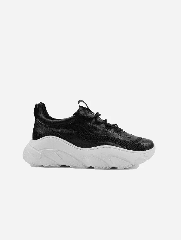 Summer Sports Shoes Daddy's Grape Leather Vegan Sneakers | Black & White