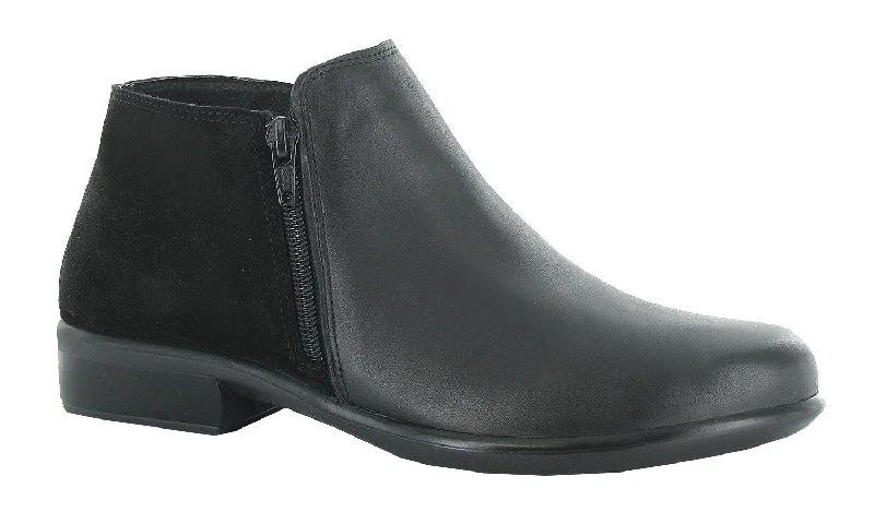 Vintage Boots Collection Helm - Black Suede