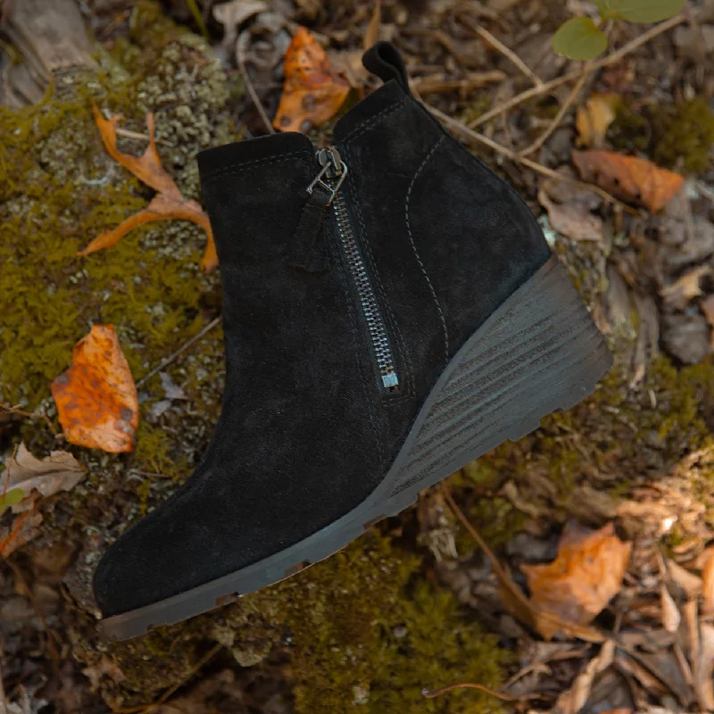 Comfortable Slippers Online STORY in BLACK Wedge Ankle Boots